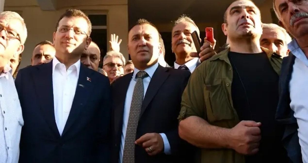 CHP’de peş peşe istifalar! İmamoğlu Belediye Başkanı da Yeni Parti’ye katılıyor